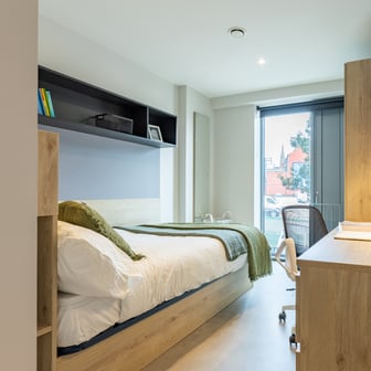 Premium En Suite - Image 1